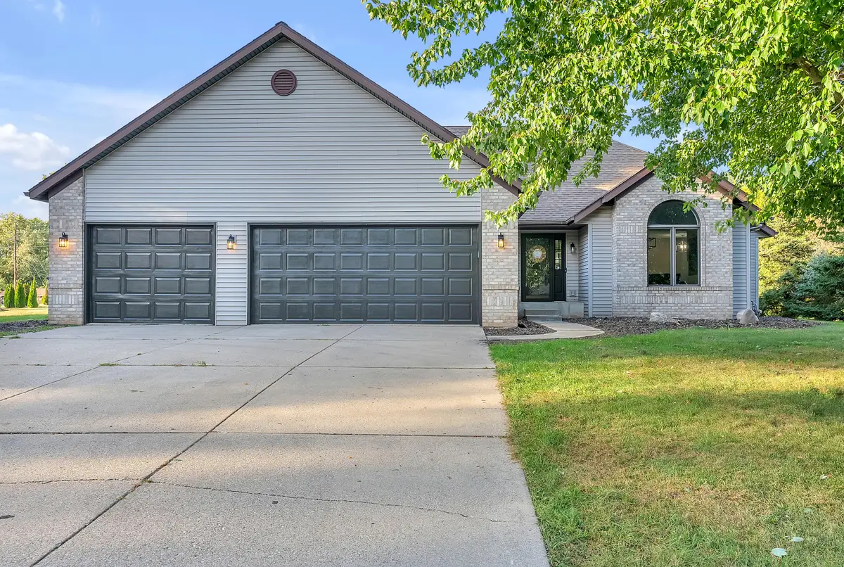 7725 W Arndt Court, La Porte, IN 46350 - Image #1