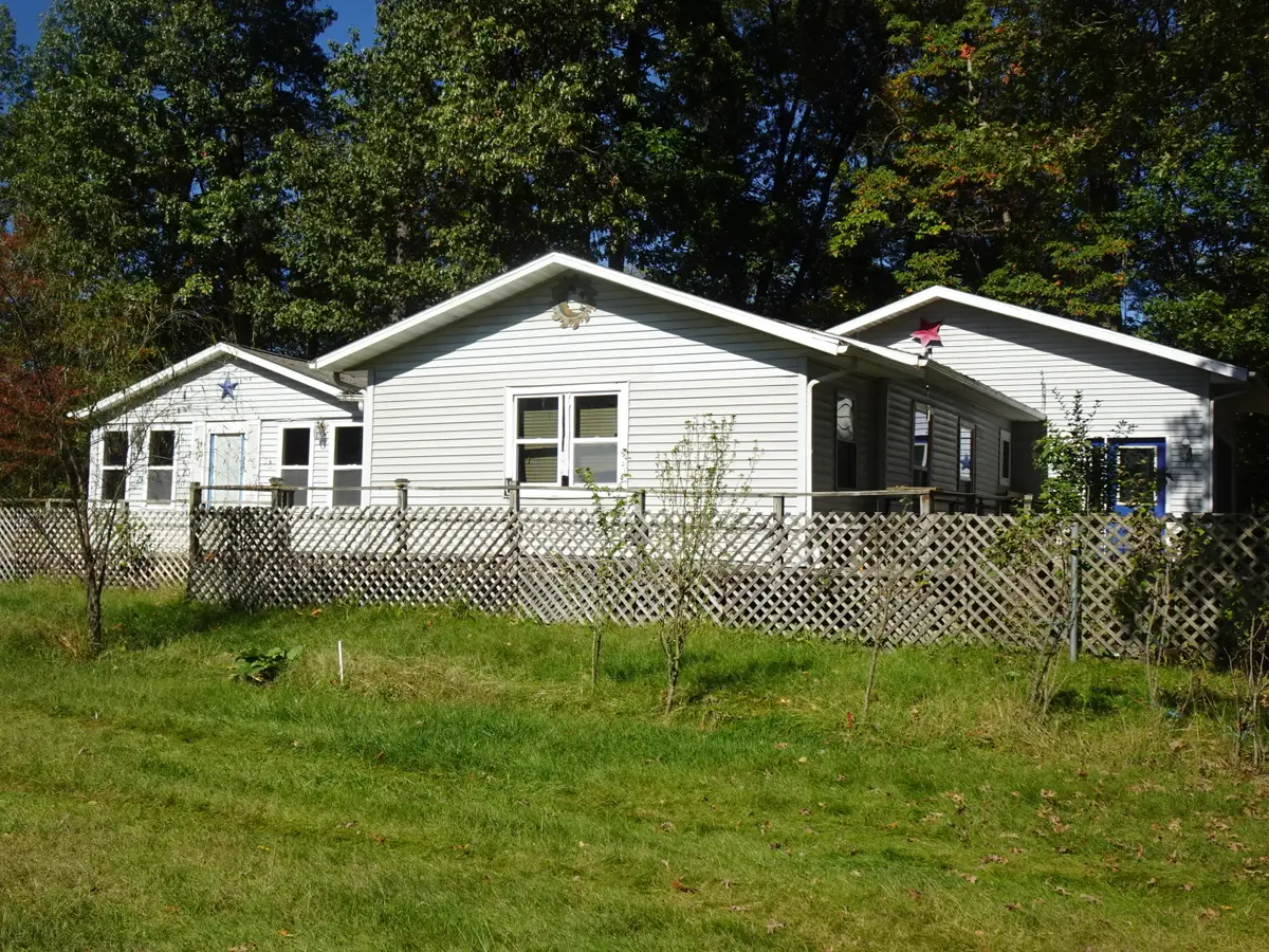 10788 E Hackberry Avenue, Monterey, IN 46960 - Image #1