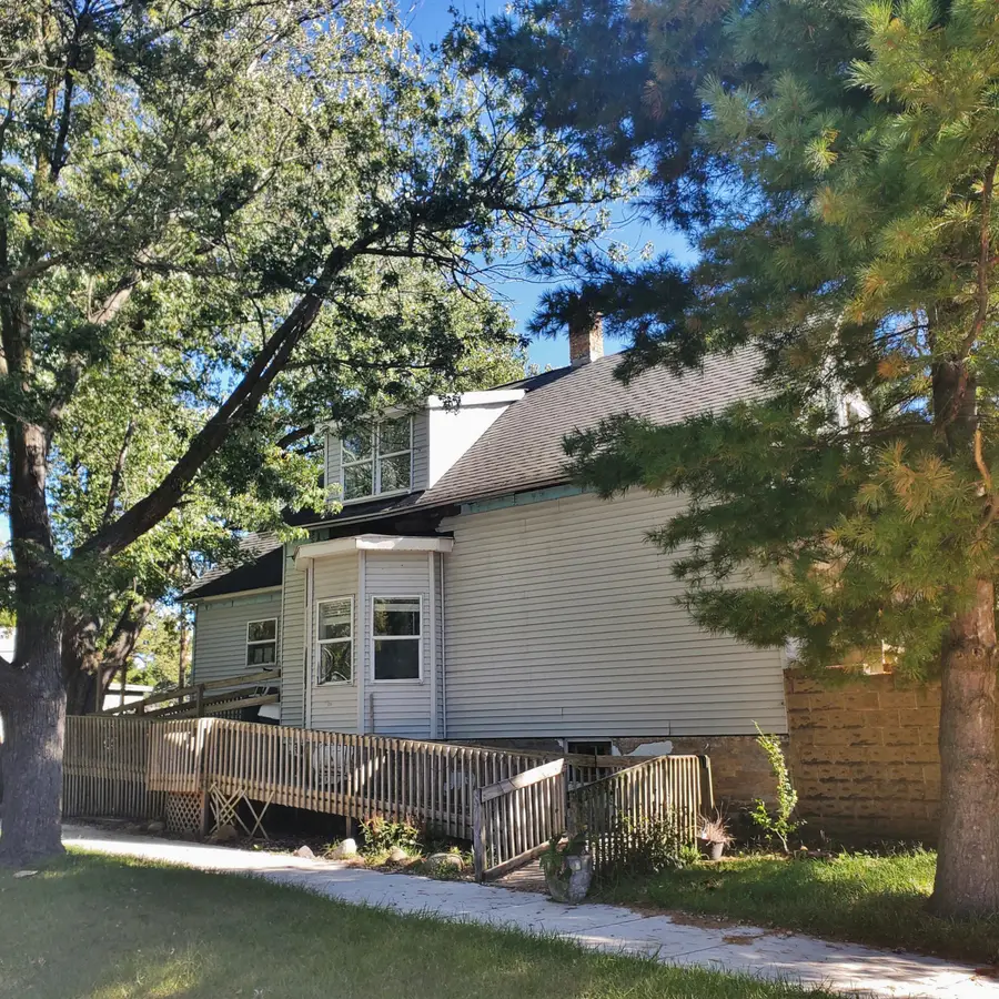 1621 W 10th Street, Michigan City, IN 46360 - Image #2