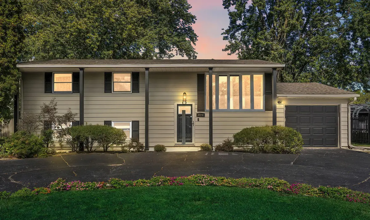 2910 W 76th Lane, Merrillville, IN 46410 - Image #1