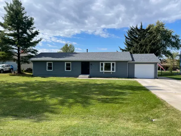 3794 Kingsway Drive, Crown Point, IN 46307