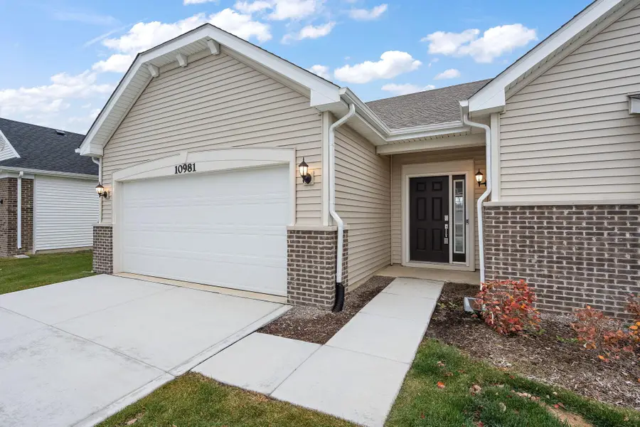 10981 Thomas Street, Winfield, IN 46307 - Image #2