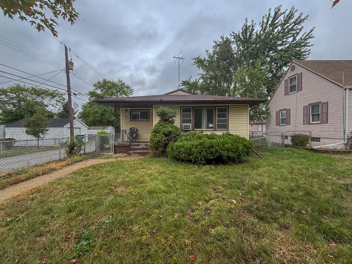 6844 Ridgeland Avenue, Hammond, IN 46324 - Image #1