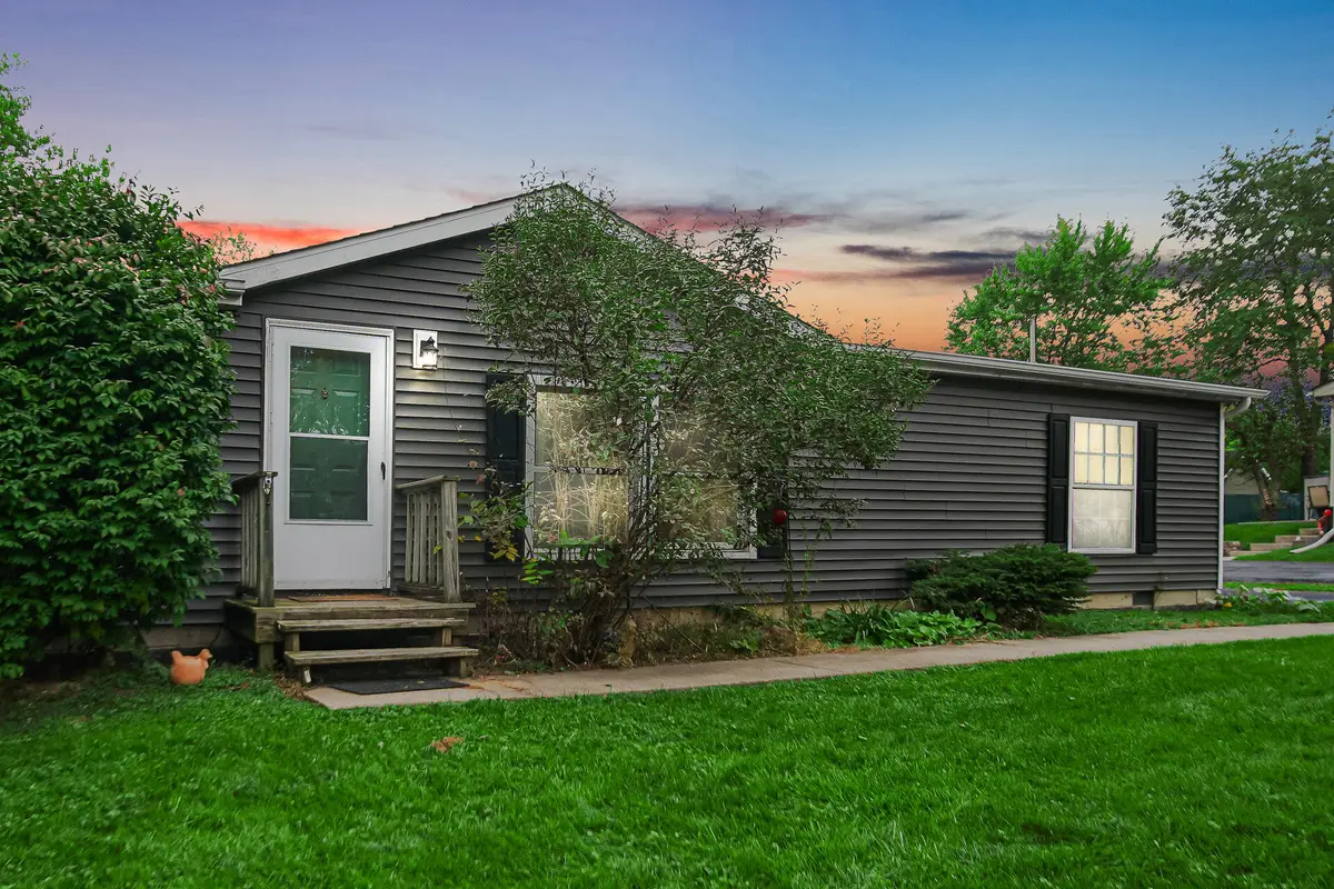 46 S Delmar Court, Hebron, IN 46341 - Image #1