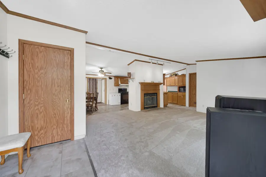 46 S Delmar Court, Hebron, IN 46341 - Image #3