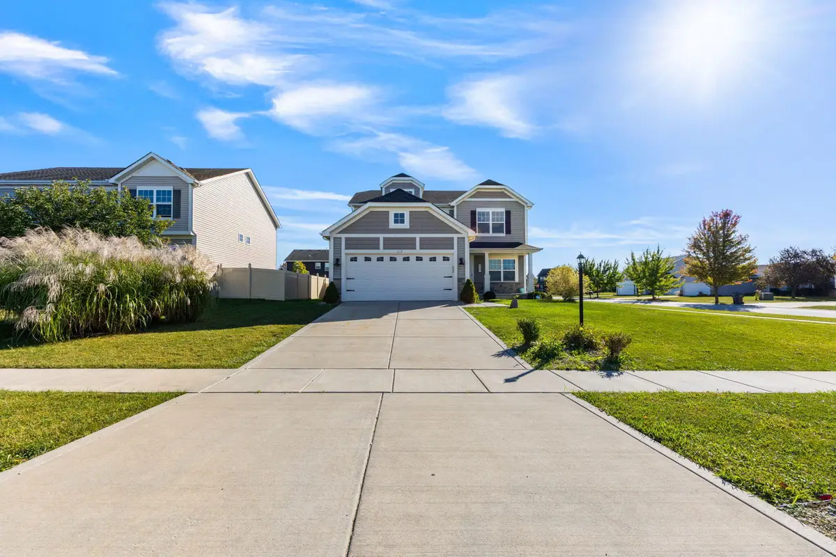 527 Chicory Lane, Valparaiso, IN 46385 - Image #1