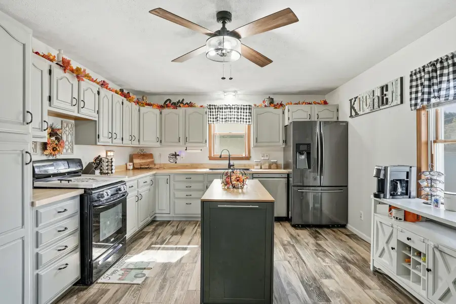 705 E Grace Street, Rensselaer, IN 47978 - Image #3