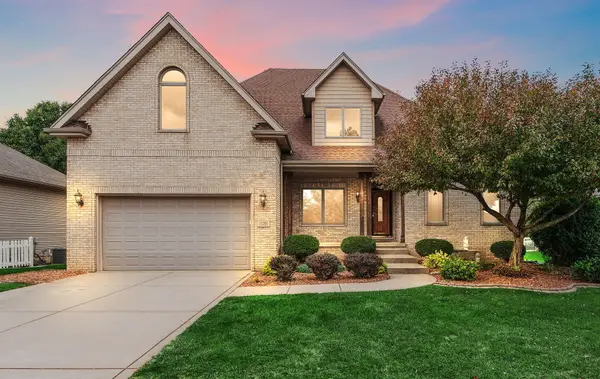 10700 Martinique Lane, Crown Point, IN 46307