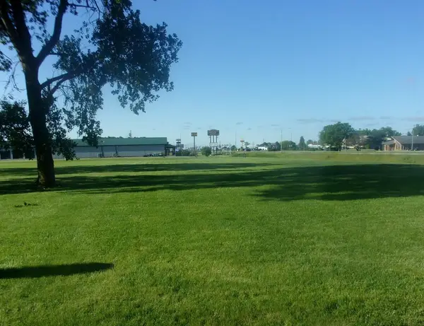 407 N 7th Street, Kentland, IN 47951