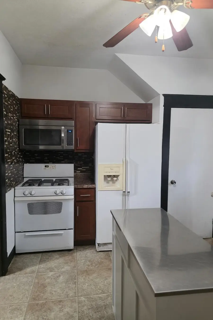 602 Plain Street, La Porte, IN 46350 - Image #3