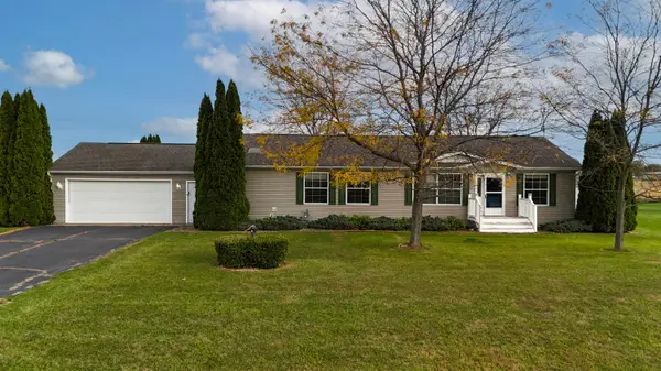 559 W Corbly Road, Hebron, IN 46341