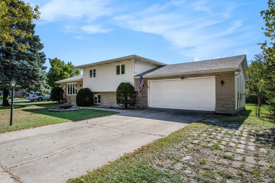 1803 W 95th Court, Crown Point, IN 46307 - Image #2