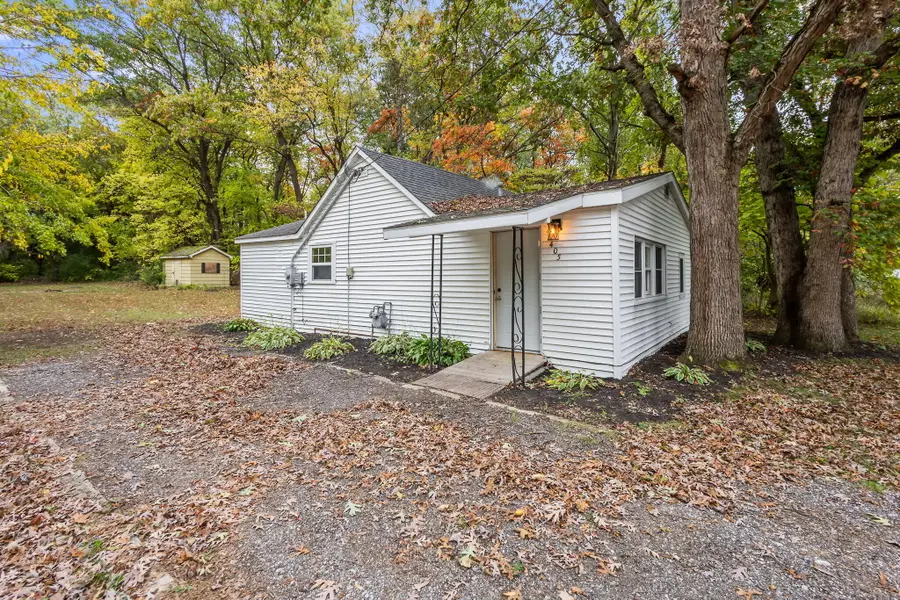 405 S Garfield Avenue, North Judson, IN 46366 - Image #2