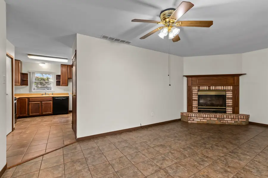 2303 Worthington Drive, Valparaiso, IN 46383 - Image #2