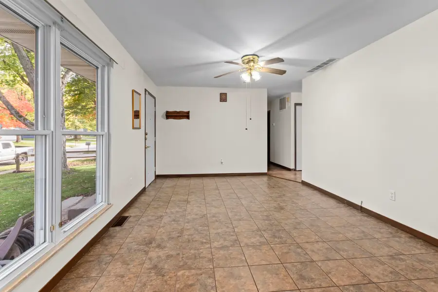 2303 Worthington Drive, Valparaiso, IN 46383 - Image #3