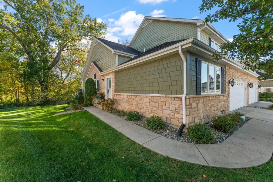 2335 Legend Circle E, Chesterton, IN 46304 - Image #2