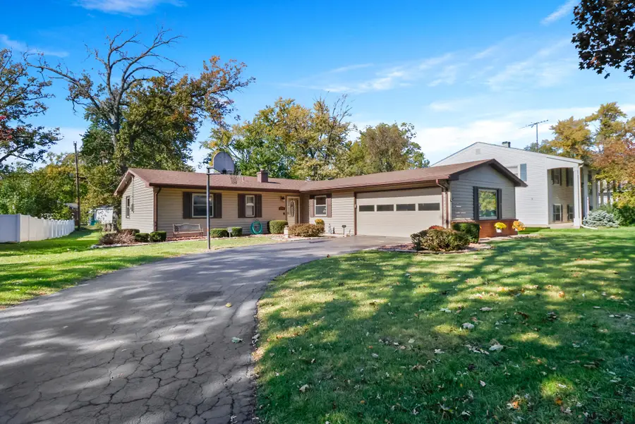 1707 Whittier Park Drive, Valparaiso, IN 46383 - Image #2