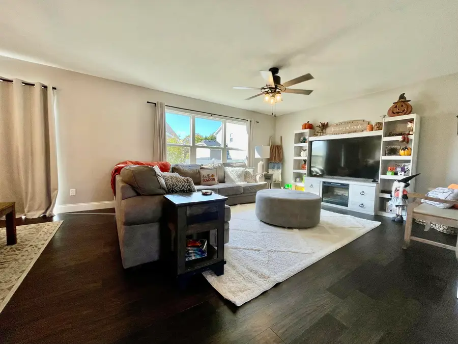 2332 Hickory Grove Street, Chesterton, IN 46304 - Image #2