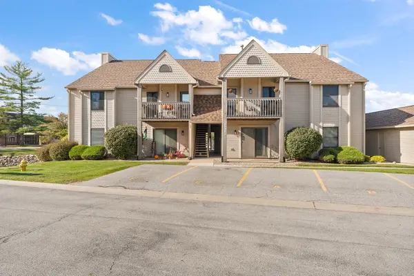 3501 Timberbridge Drive #F, Valparaiso, IN 46383