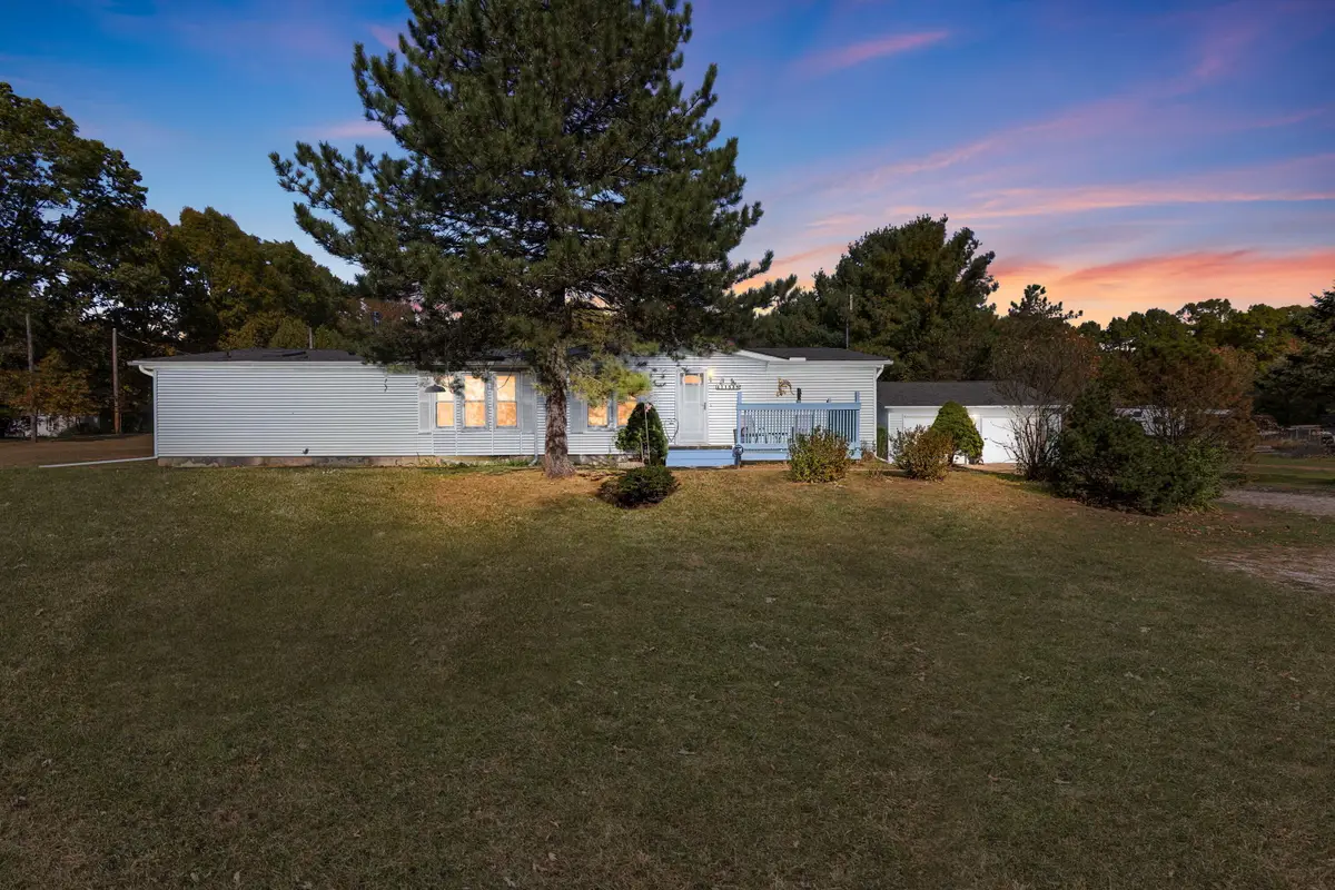 11538 E 400 N, Grovertown, IN 46531 - #1