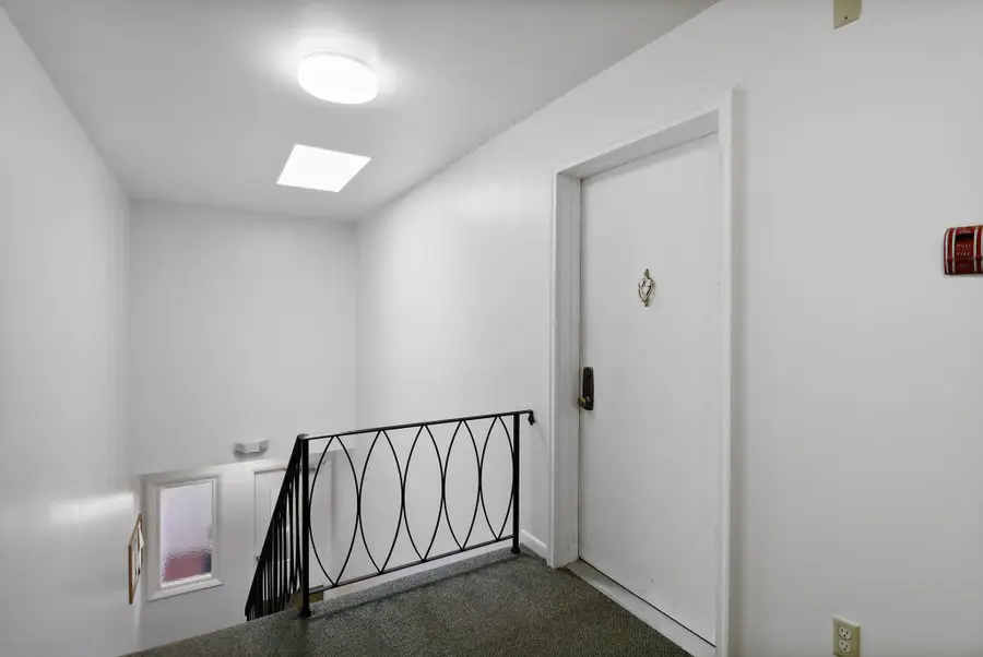 8825 Janeway Court #8, Munster, IN 46321 - Image #3