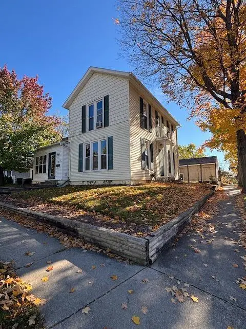 557 W Chicago Street, Valparaiso, IN 46385 - Image #2