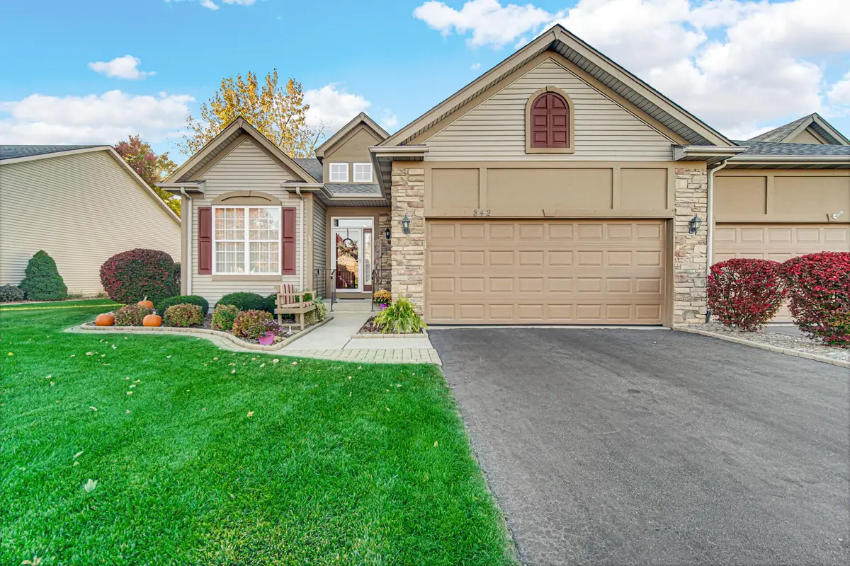 842 Manistee Avenue, Schererville, IN 46375 - #1