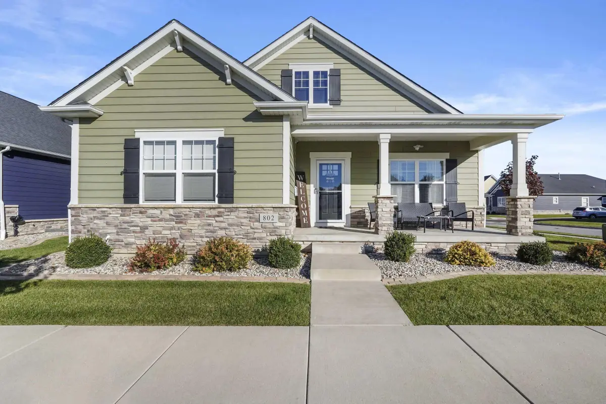 802 Hayfield Drive, Crown Point, IN 46307 - Image #1