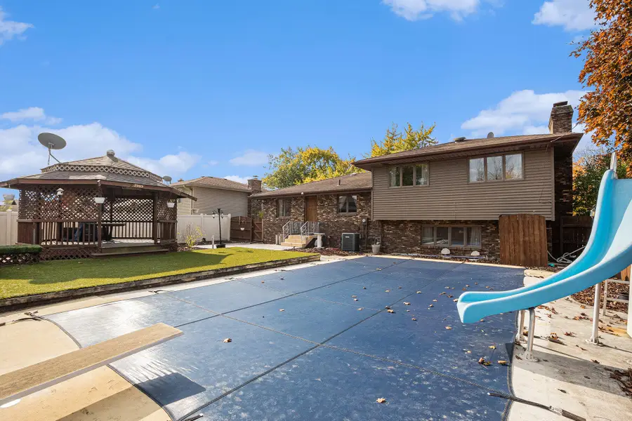 7905 Frederick Avenue, Munster, IN 46321 - Image #3