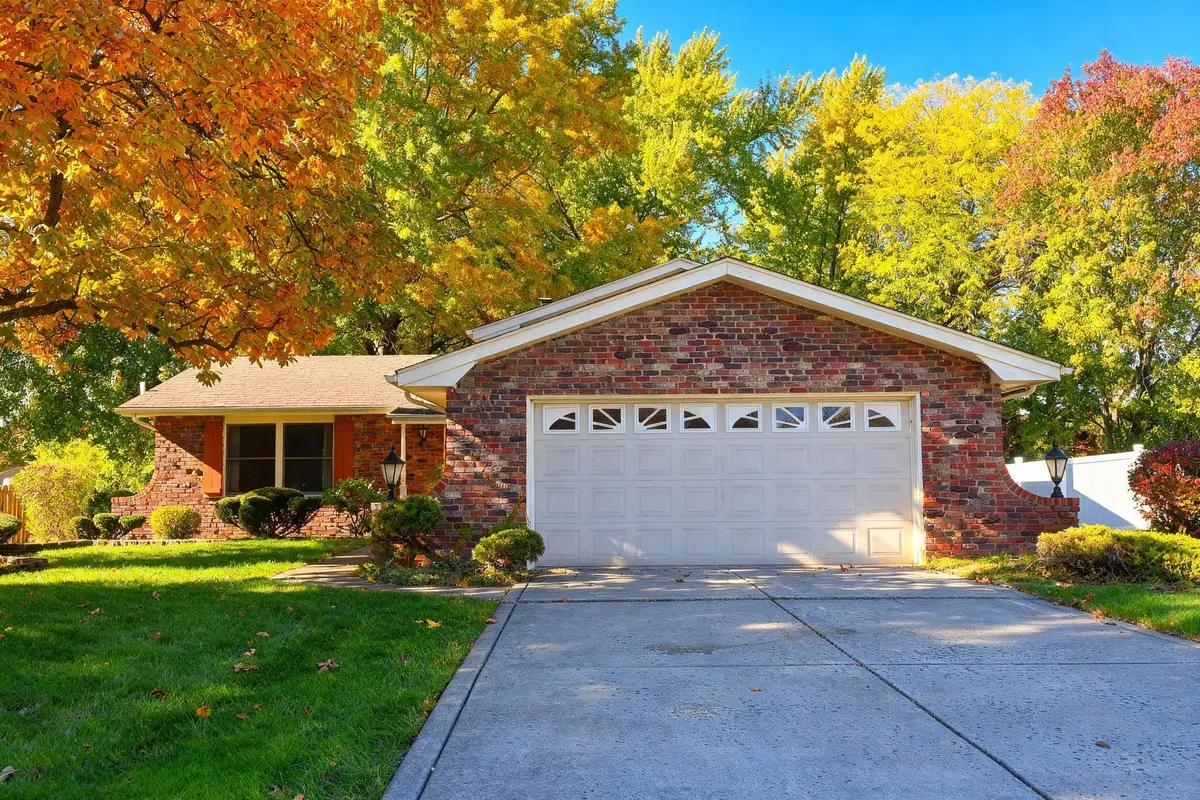 2324 Robinhood Boulevard, Schererville, IN 46375 - Image #1