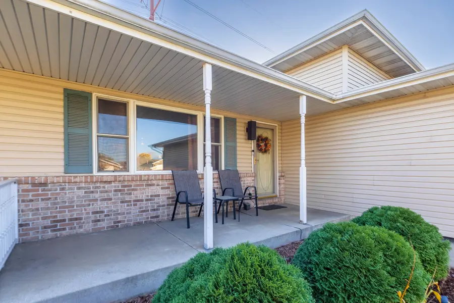 1811 W 86th Lane, Merrillville, IN 46410 - Image #3