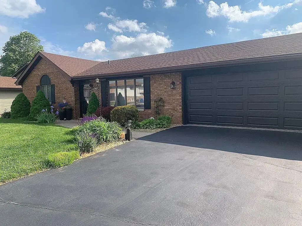 2428 Rolling Hill Drive, Dyer, IN 46311 - Image #1