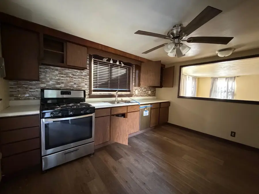 303 E Lake Street, Knox, IN 46534 - Image #2