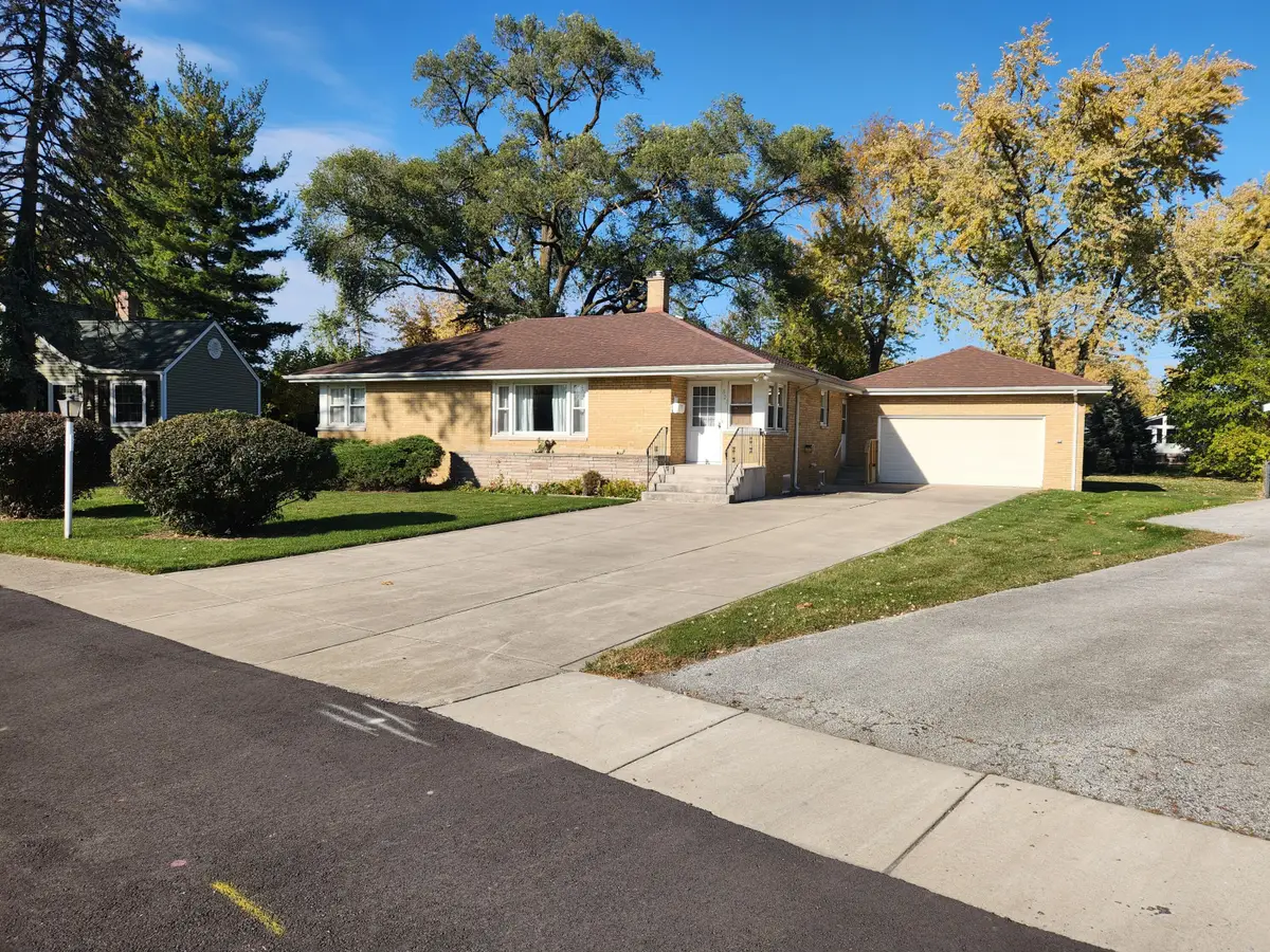 601 Berkley Drive, Dyer, IN 46311 - Image #1