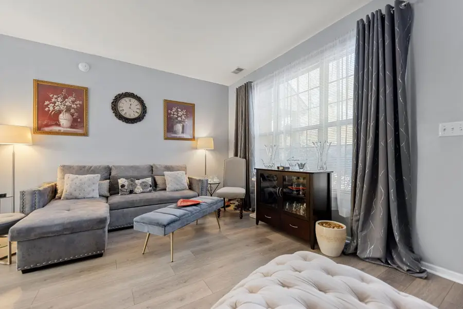 2892 Cambridge Way, Highland, IN 46322 - Image #3