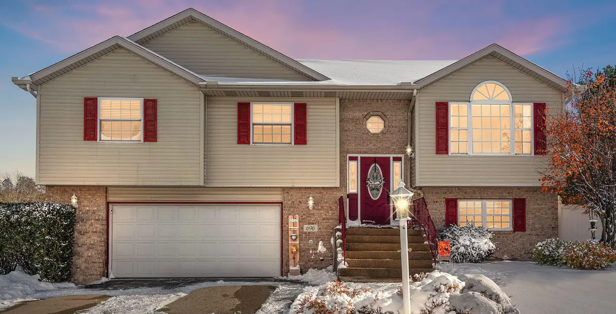 696 Admiral Drive, Porter, IN 46304 - Image #1