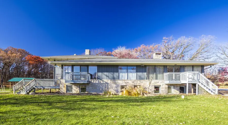 1050 Coolwood Drive, Valparaiso, IN 46385 - Image #3