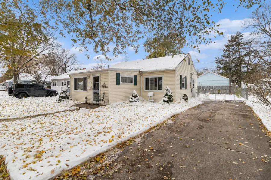 1 Walnut Pkwy, Crown Point, IN 46307 - Image #2