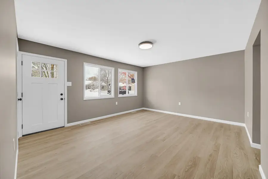 729 Imperial Road, Valparaiso, IN 46385 - Image #3