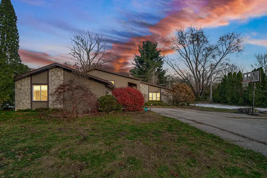 6747 W 450 Road N, Michigan City, IN 46360 - Image #2