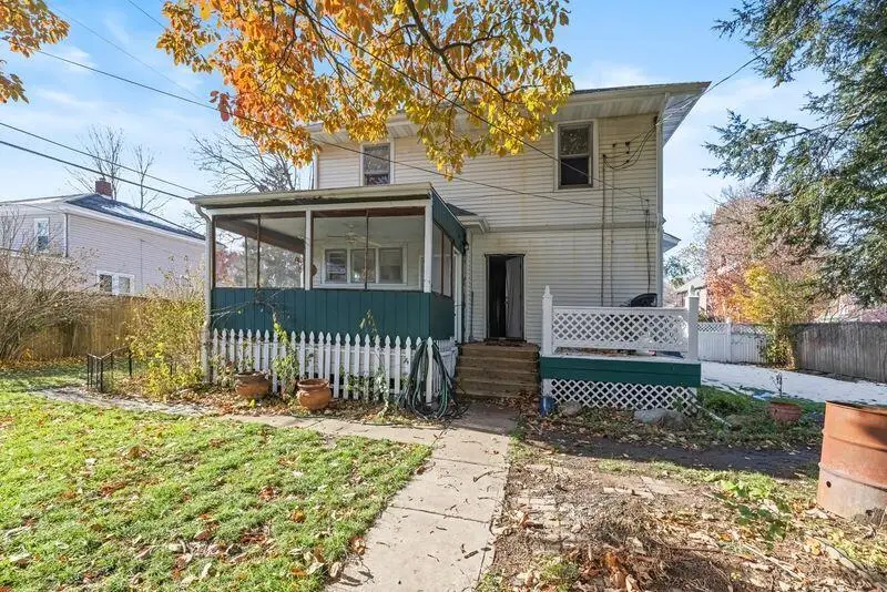 305 C Street, La Porte, IN 46350 - Image #2