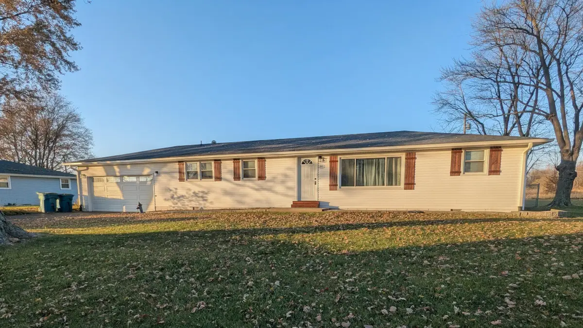 521 Ryan Road, Hebron, IN 46341 - Image #1