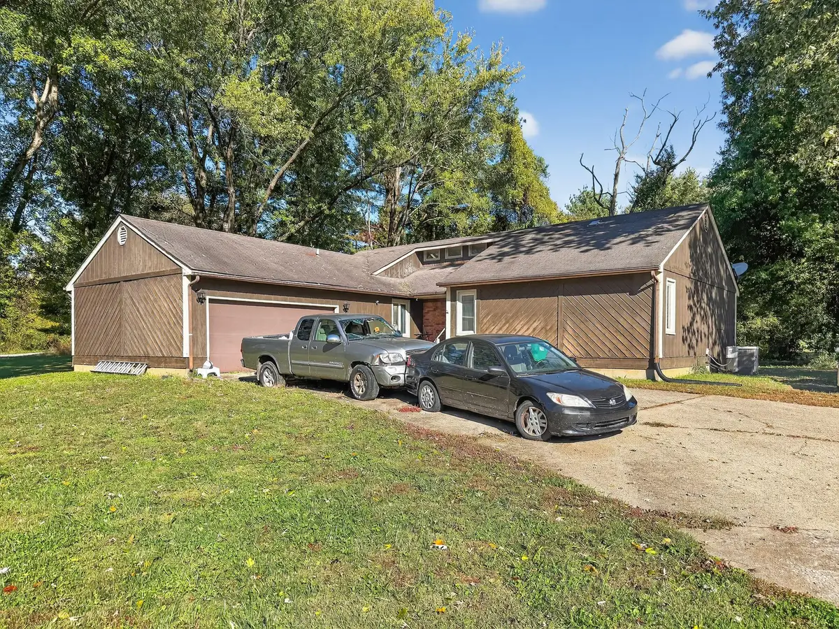 1404 Utica-sellersburg Road, Jeffersonville, IN 47130 - Image #1