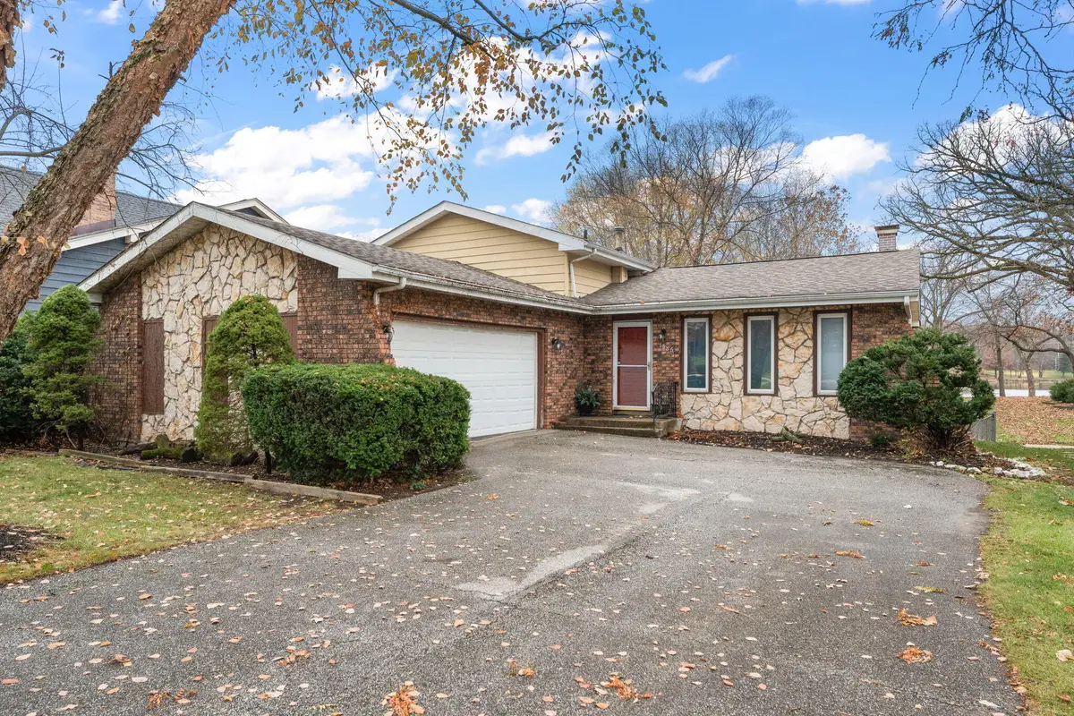 1586 Sunnyslope Drive, Crown Point, IN 46307 - Image #1