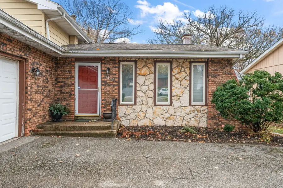 1586 Sunnyslope Drive, Crown Point, IN 46307 - Image #3