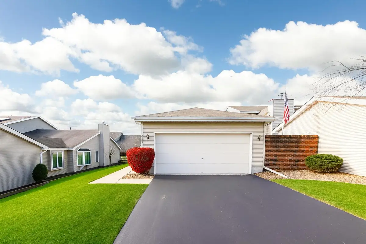 2309 Deerpath Drive W, Schererville, IN 46375 - Image #1