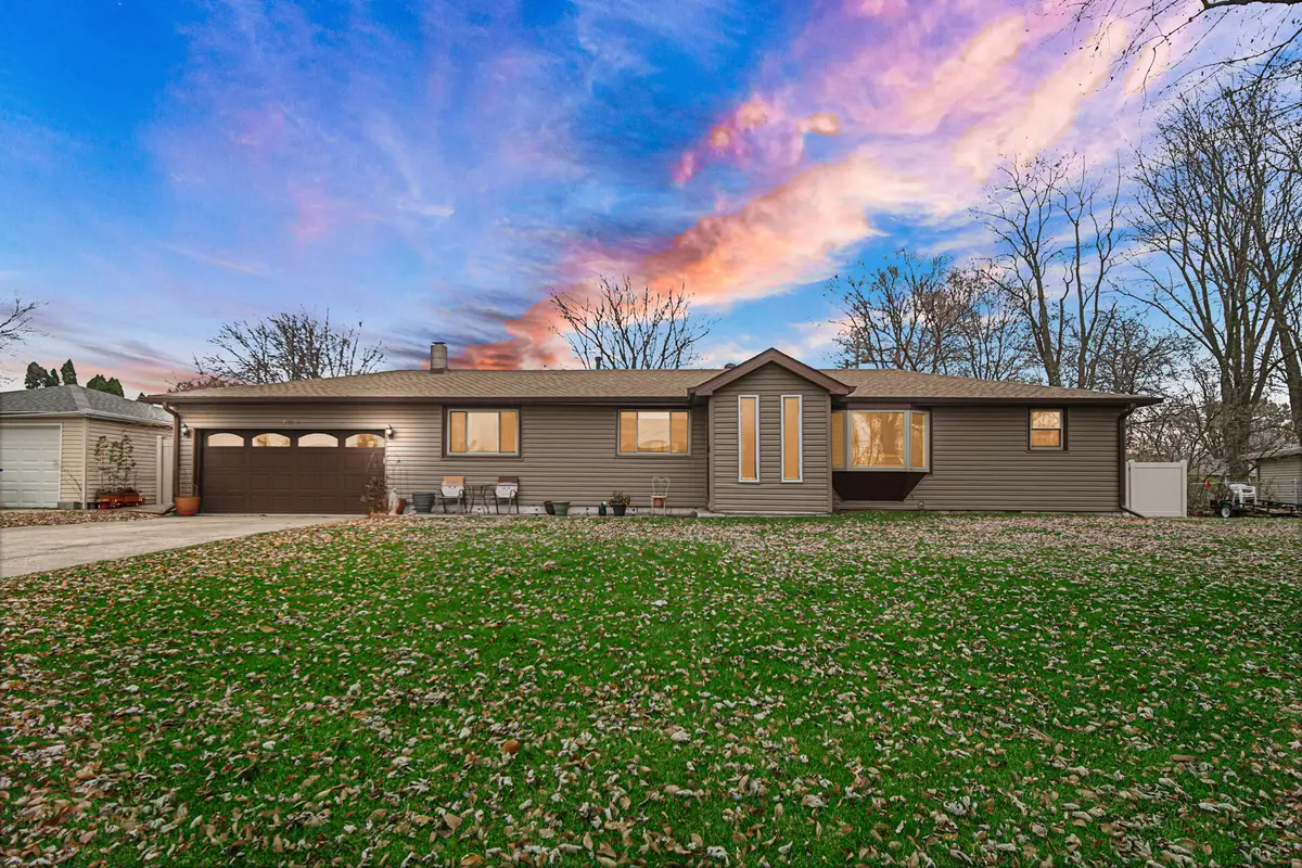 709 Beverly Drive, Hebron, IN 46341 - Image #1