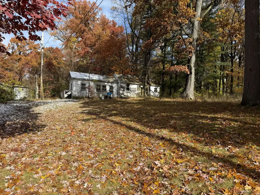 54483 Whitesell Drive, South Bend, IN 46628 - Image #2