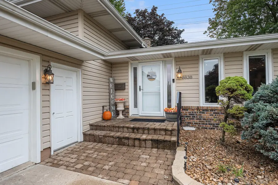 8838 Madison Court, Munster, IN 46321 - Image #3