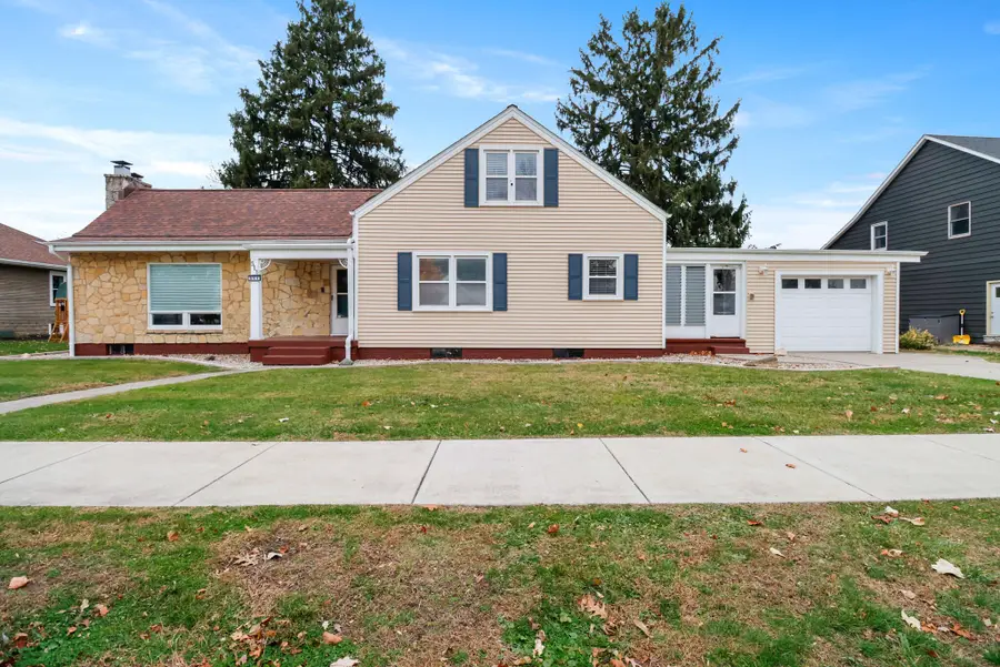 511 E Morgan Avenue, Chesterton, IN 46304 - Image #2